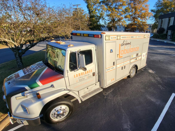 Labulance - Inter-Chrome Dental Mobile Lab